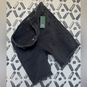 High rise Bermuda shorts